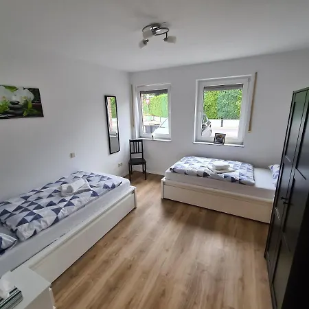 Grosse Ferienwohnung Naehe Flughafen Koeln Bonn Troisdorf Exterior photo