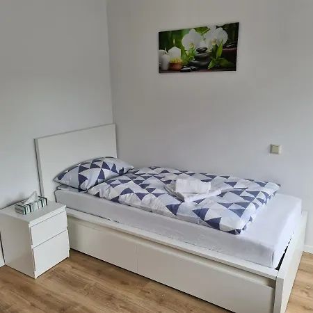 Grosse Ferienwohnung Naehe Flughafen Koeln Bonn Troisdorf Exterior photo