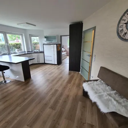 Grosse Ferienwohnung Naehe Flughafen Koeln Bonn Troisdorf Exterior photo